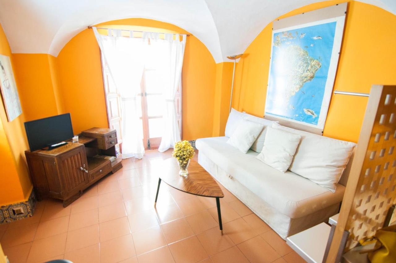 De La Parte Antigua De Apartamento Caces