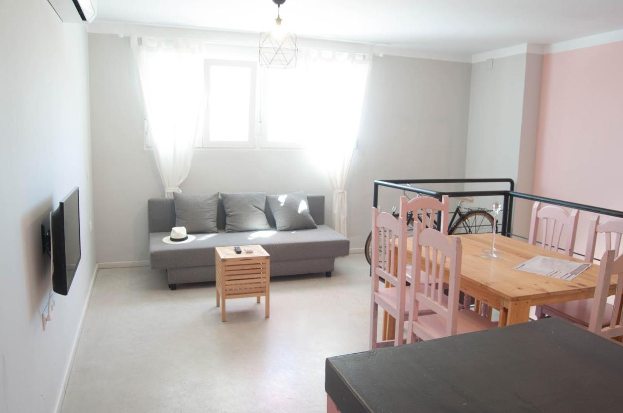 De La Parte Antigua De Apartamento Caces